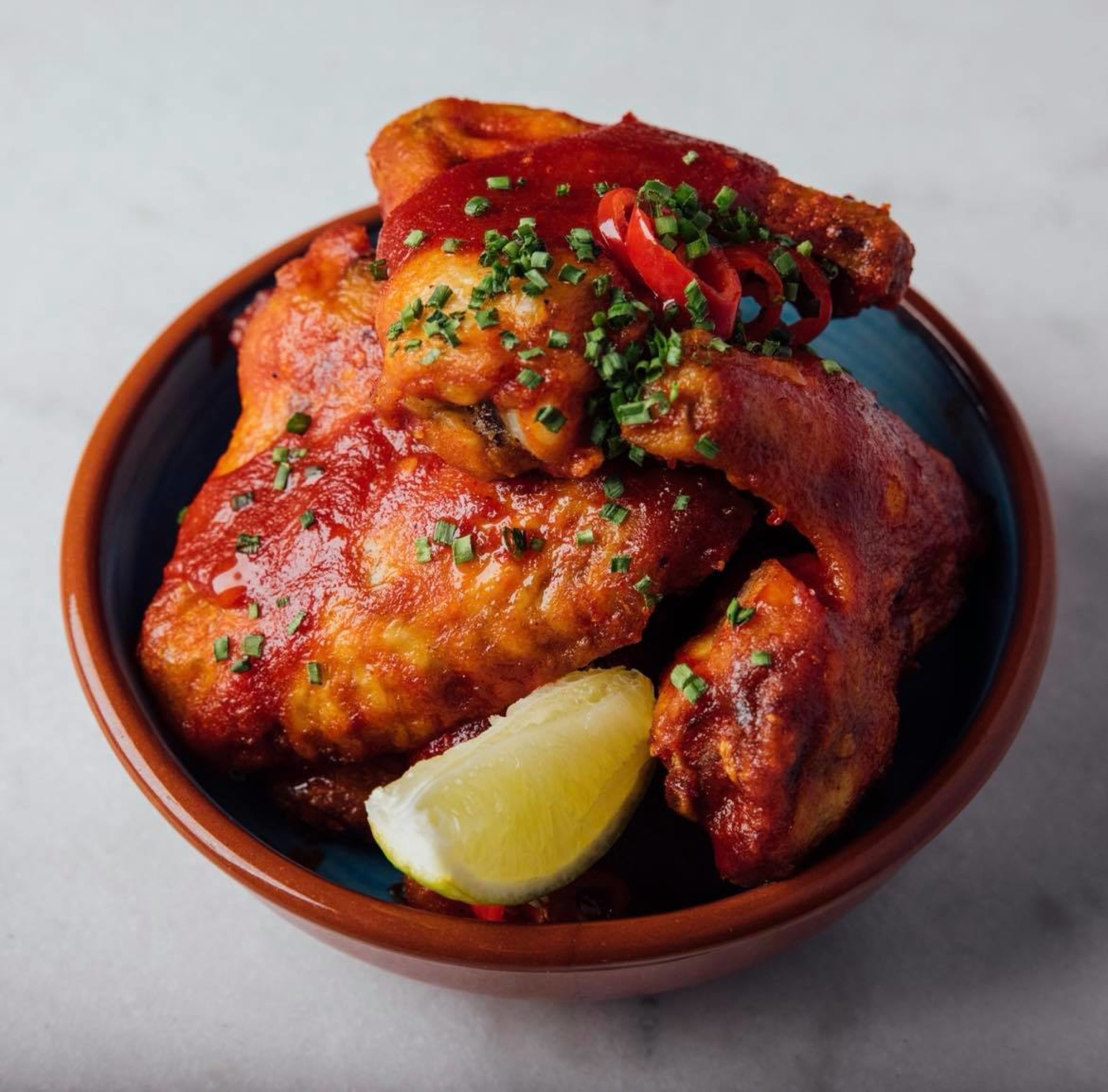 Portuguese Piri piri chicken wings, piri piri spices, hot chilli sauce - 1/2 kg